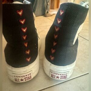 Chuck Taylor limited Valentine’s Day edition: black/red